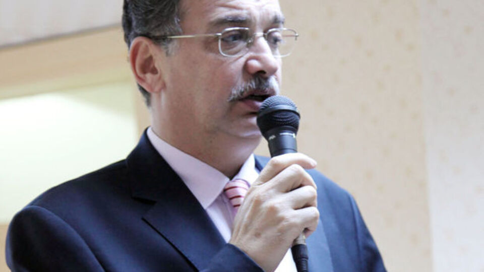 O validen flaş istifa!
