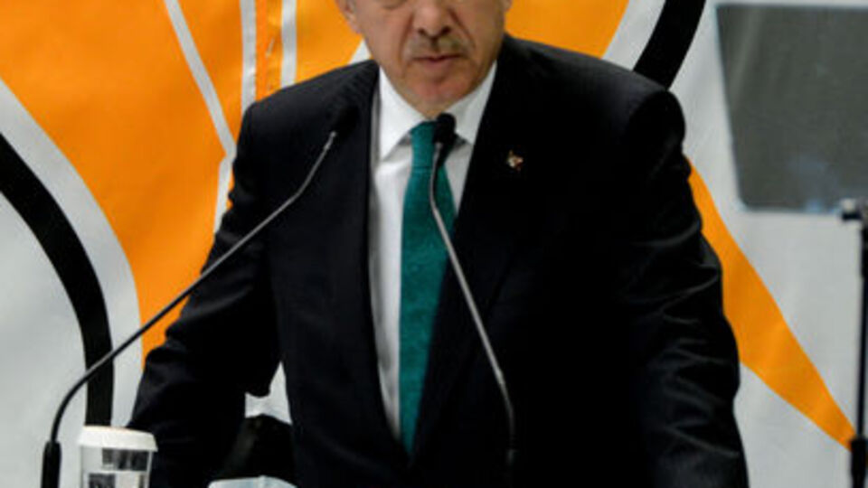 "Bayrağımıza tahammülleri yok"