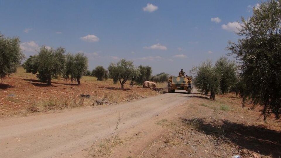 Suriyeli'nin üzerinden çıktı!