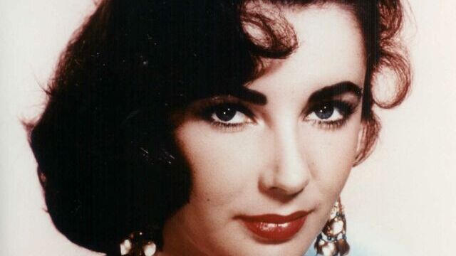 Elizabeth Taylor'ı bir de böyle dinleyin