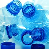 Dikkat! Plastik şişe ve bardaklar migreni tetikleyebilir