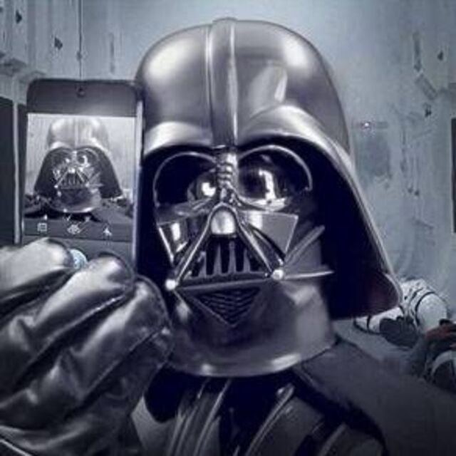 Darth Vader'dan 'selfie' pozu