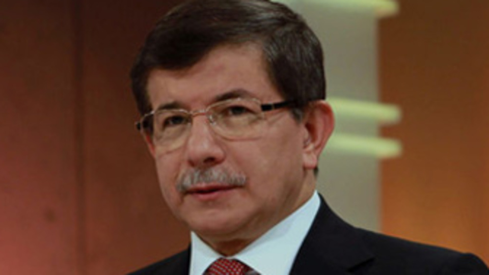 Davutoğlu'ndan önemli açıklamalar!