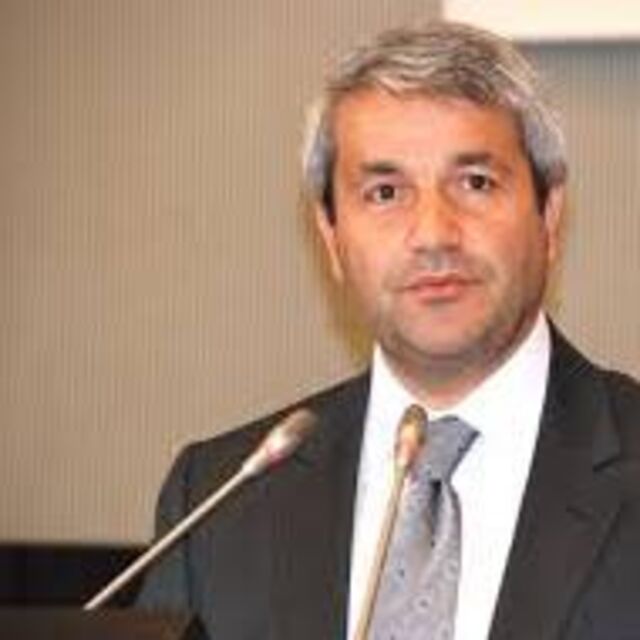 Onlar bir adım atarken, Türkiye 4 adım atmalı!