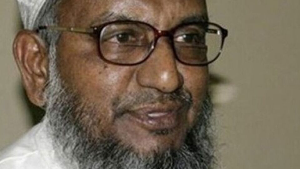 Bangladeş'te Molla'ya idam kararı!