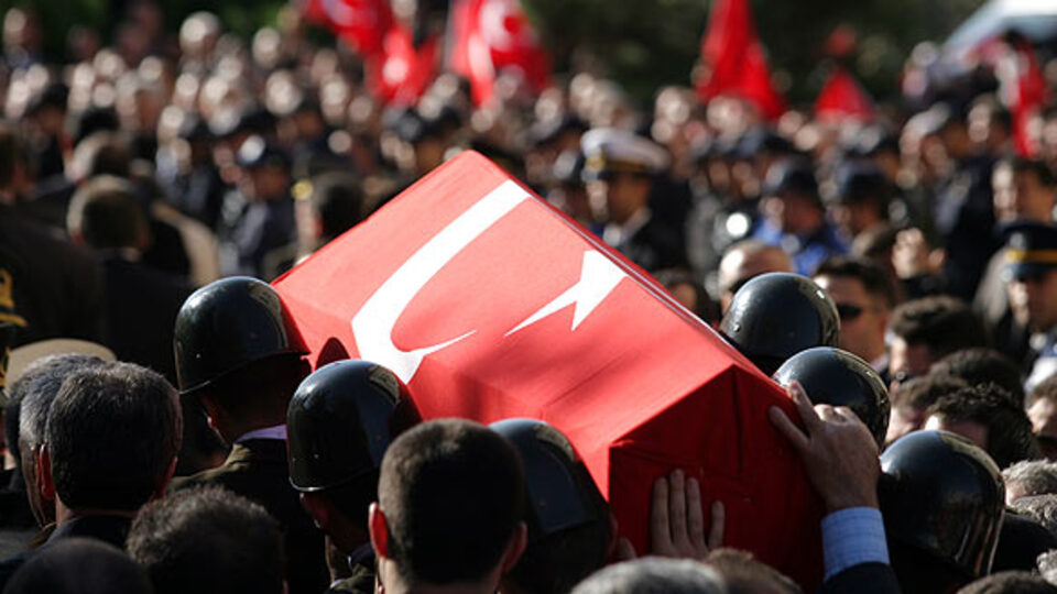 Hilvan'da 1 polis şehit oldu
