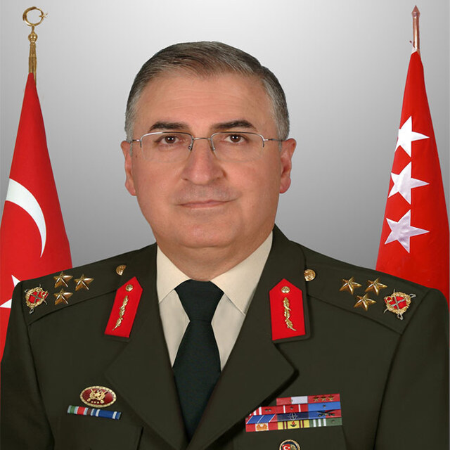 "Zengin çocuğu olsaydım asker olmazdım"