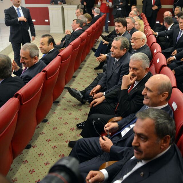 3 bakan imza töreninde!