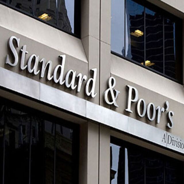AB'ye S&P'den şok!