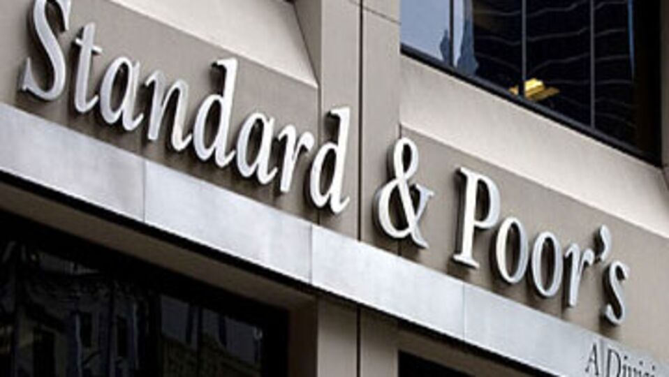 AB'ye S&P'den şok!