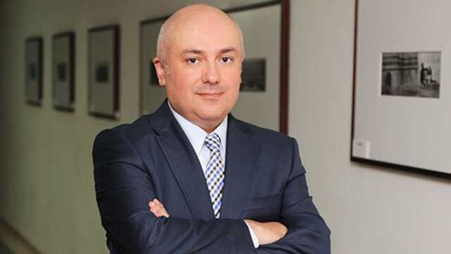 Banka müdürü nezarette uyuşturu suçlularıyla kaldı