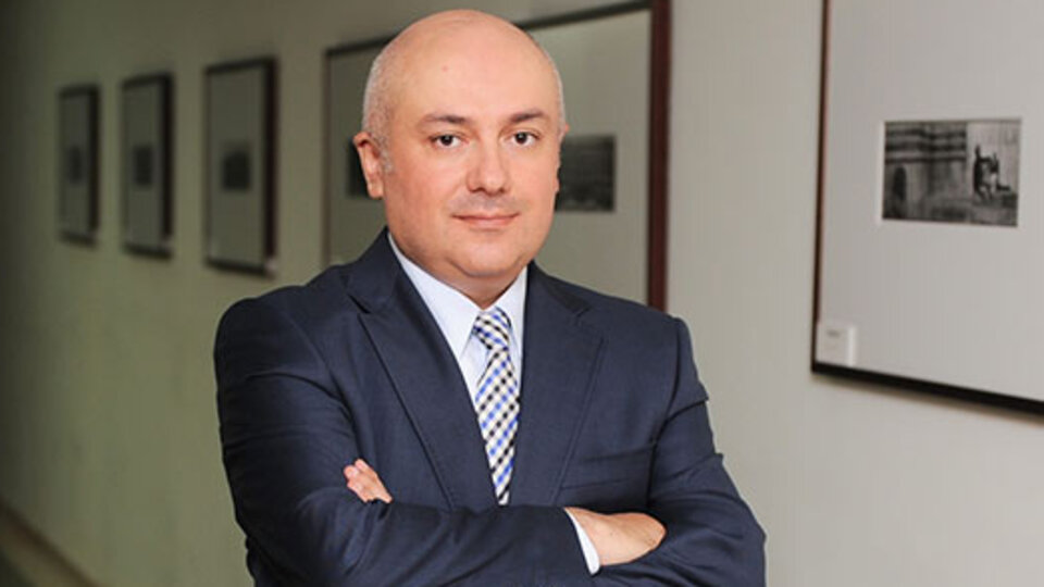 Banka müdürü nezarette uyuşturu suçlularıyla kaldı