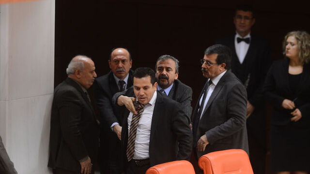 Meclis karıştı