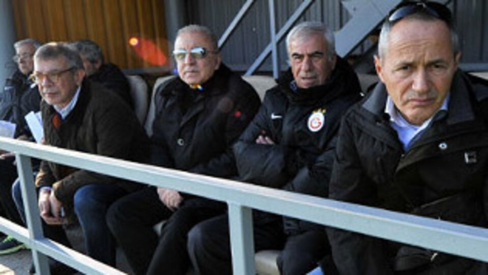 Aysal, Prekazi ile görüştü