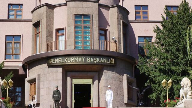 Askerde "eş durumu" tayini değişti