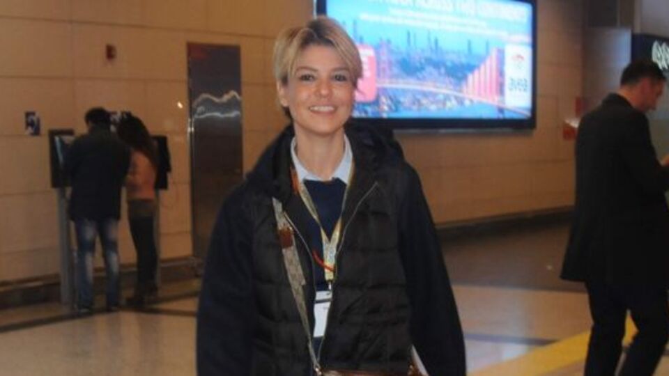 Gülben Ergen'den 'jet' Umre