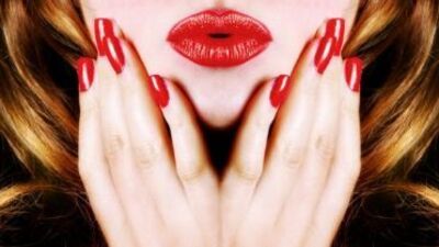 Diyanet'ten oje ve ruj açıklaması