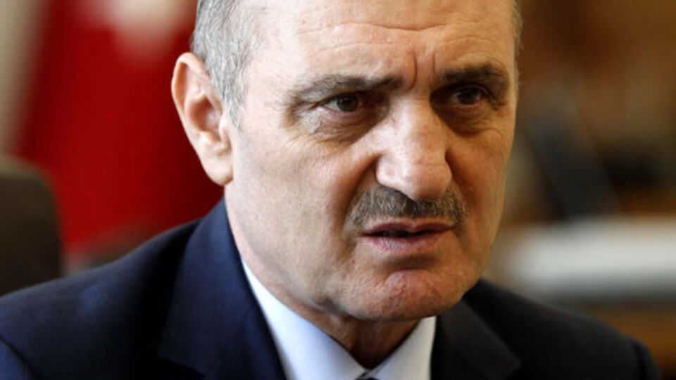 Erdoğan Bayraktar'ın Twitter hesabı ele geçirildi!