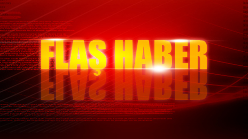 Eski İçişleri Bakanı Ak Parti'den istifa etti