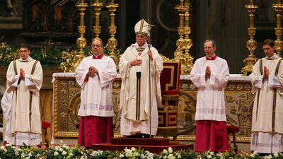 İlk kez Noel ayini yönetti