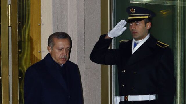 Yeni kabineyle gece toplantısı