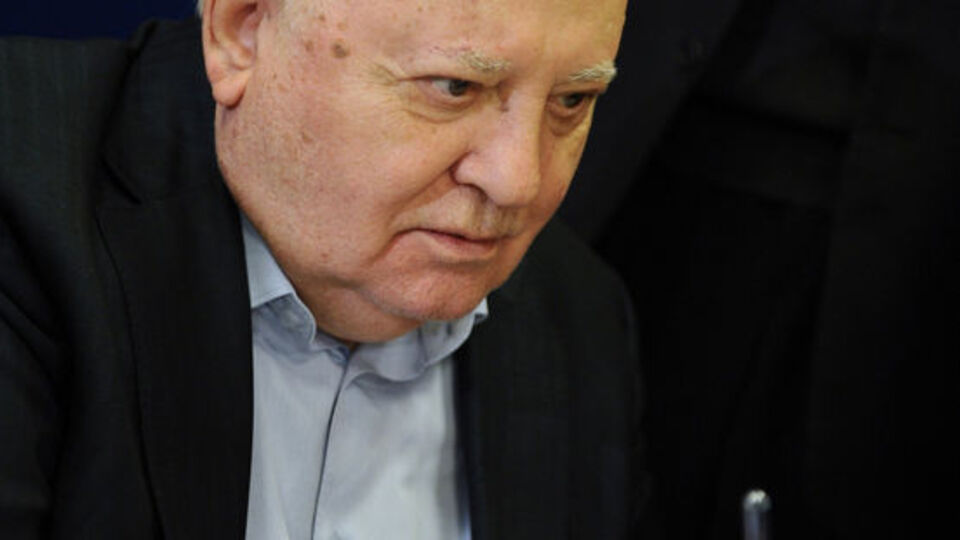 Bir yok oluş, 15 dirilişin 22. yılı