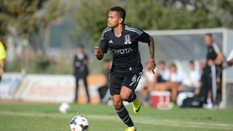 Türkiye'den ayrıldı