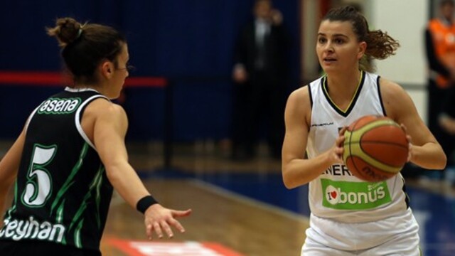 Fenerbahçe farka koştu