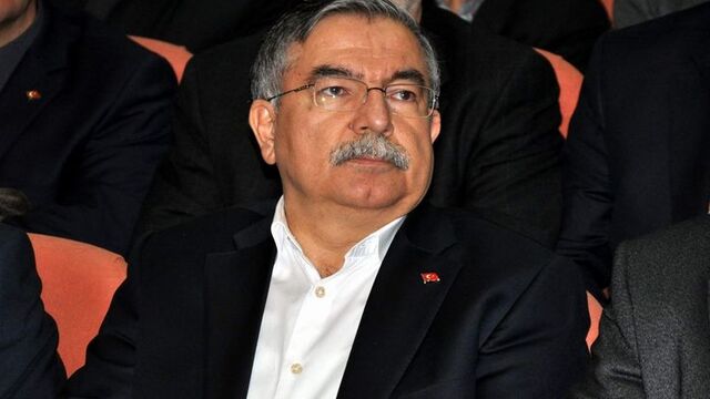 "Türkiye yeni bir istiklal mücadelesi veriyor"