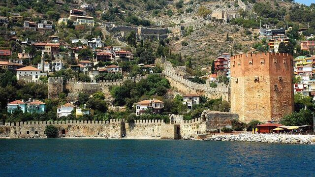 Antalya'da müzeler para basıyor!