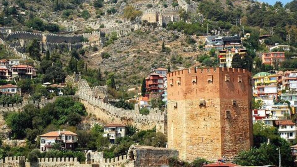 Antalya'da müzeler para basıyor!