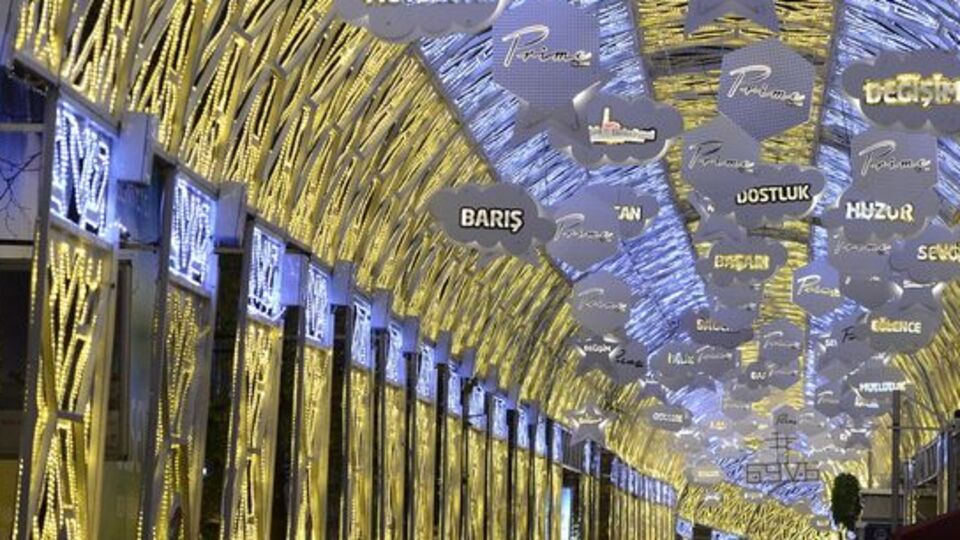 Yılbaşı gecesi kim nerede eğleniyor?