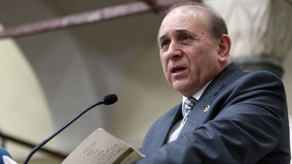 Burhan Kuzu'dan Twitter'da bomba iddia