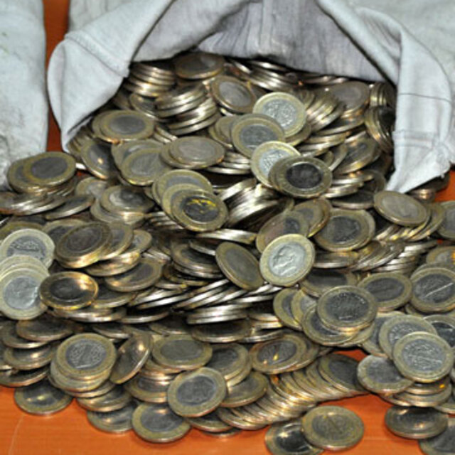 Cepte 1 milyar liralık bozuk para var!