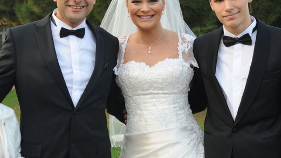 Şebnem Arda evlendi!