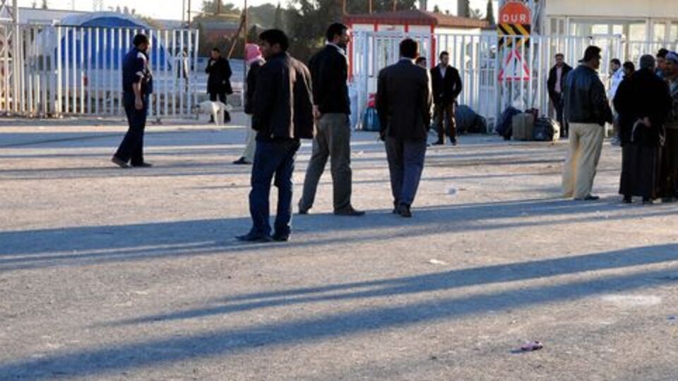 Belediye hoparlöründen sokağa çıkmama uyarısı