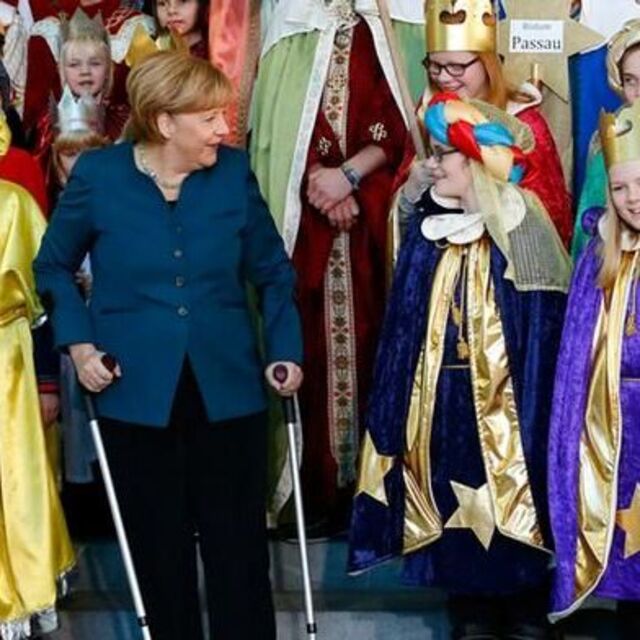 Merkel çocukları kıramadı