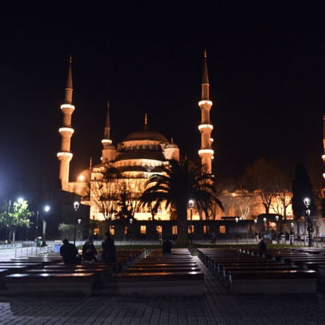 Vatandaş camilere akın etti