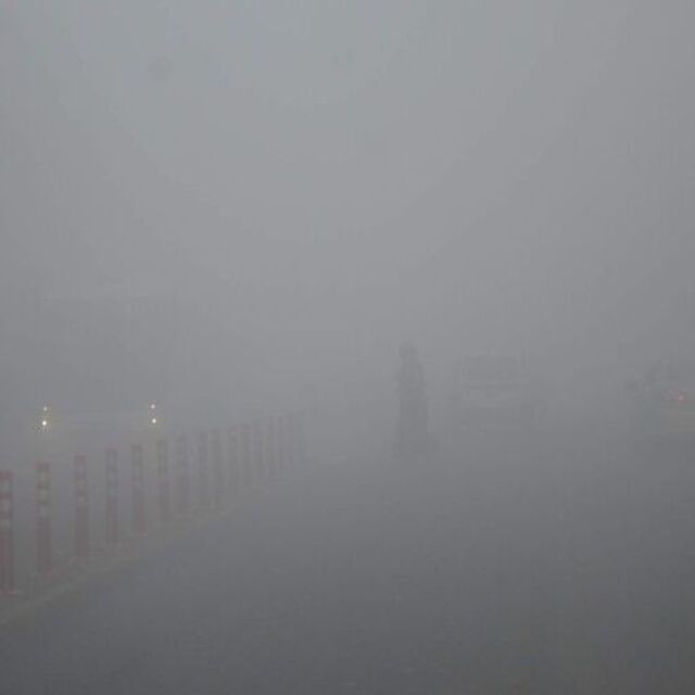 Sis hava trafiğini aksattı