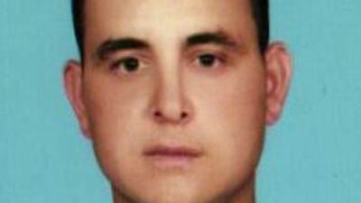 Polis memuru taziyede kalbine yenik düştü