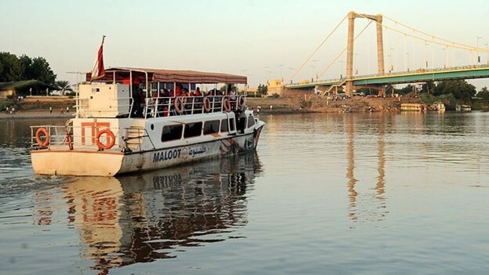Nil Nehri'nde tekne faciası!