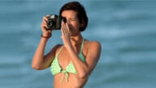 Ünlü paparazziden foto şov!