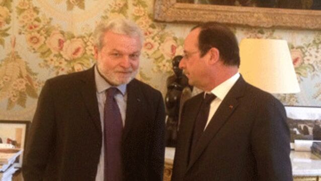 Nedim Gürsel Elysee Sarayı'ndaydı