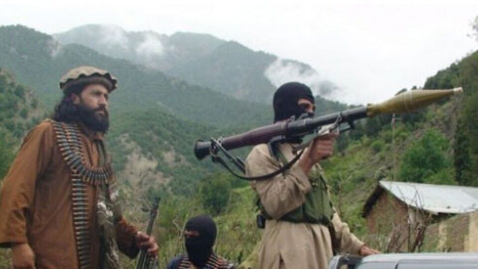 Pakistan'da kanlı saldırı