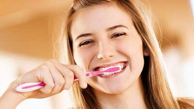 Yemekten hemen sonra fırçalamayın