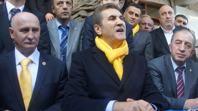 "Şimdi ne biliyorlarsa döksünler"
