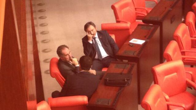 Üçü de AK Parti'den istifa etti