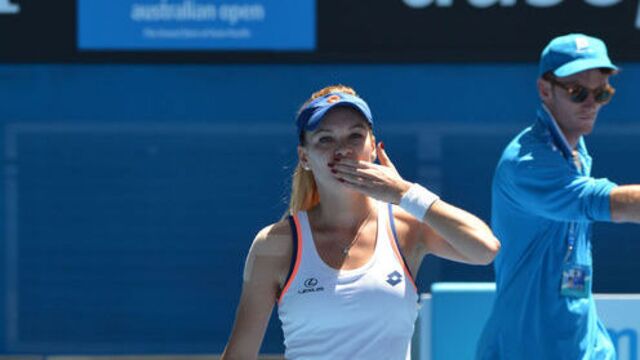 Azarenka, Radwanska'yı geçemedi