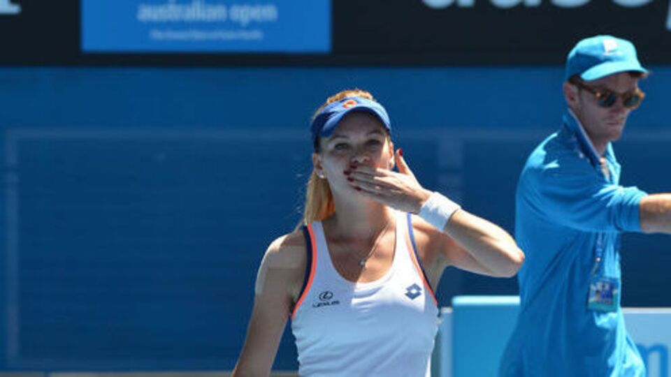 Azarenka, Radwanska'yı geçemedi