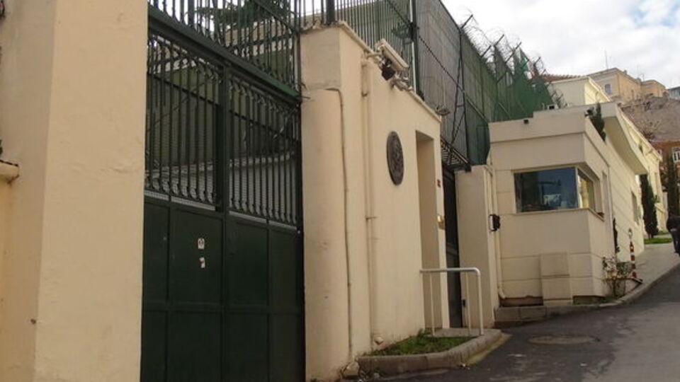 İtalyan Konsolosluğu'nda panik